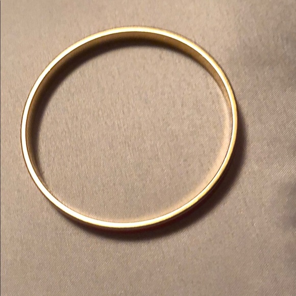 Red bracelet - Picture 2 of 3